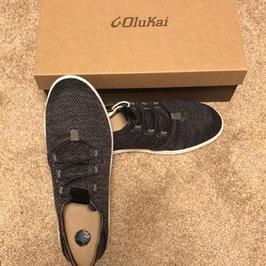 Women’s OluKai “Haleʻiwa Lī Haʻa”